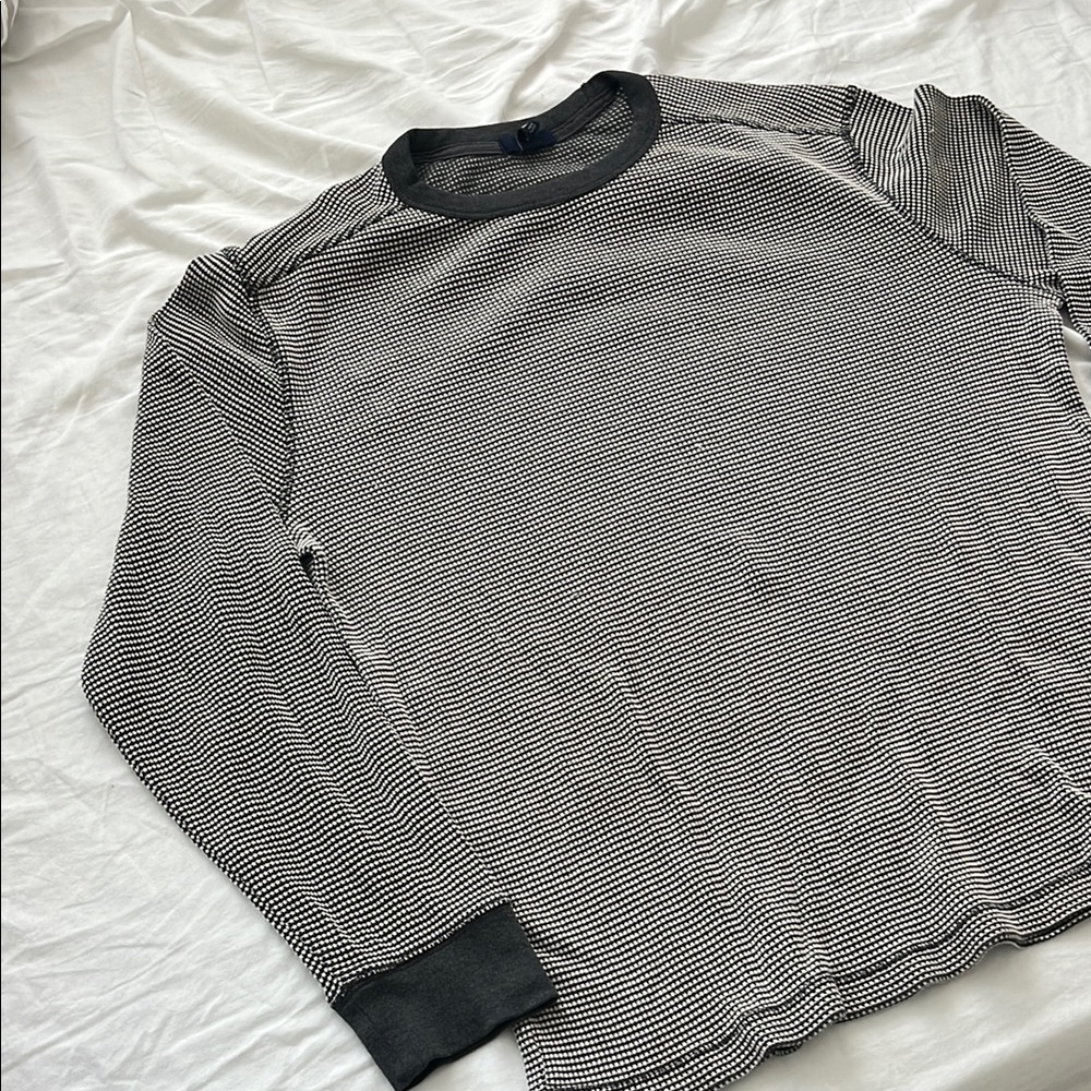 Gap Gray Crewneck Sweater - Men’s size Large